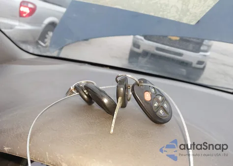 2005 Toyota Sienna Xle из США, поврежденный, VIN 5TDZA22C35S244981